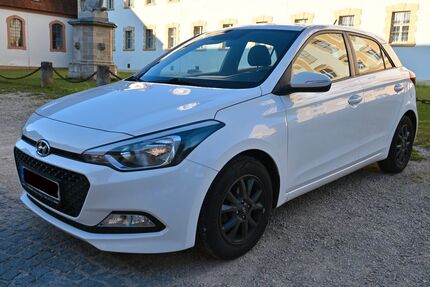 Hyundai i20 117.500 km 7.400 &euro; Weißenburg 91781