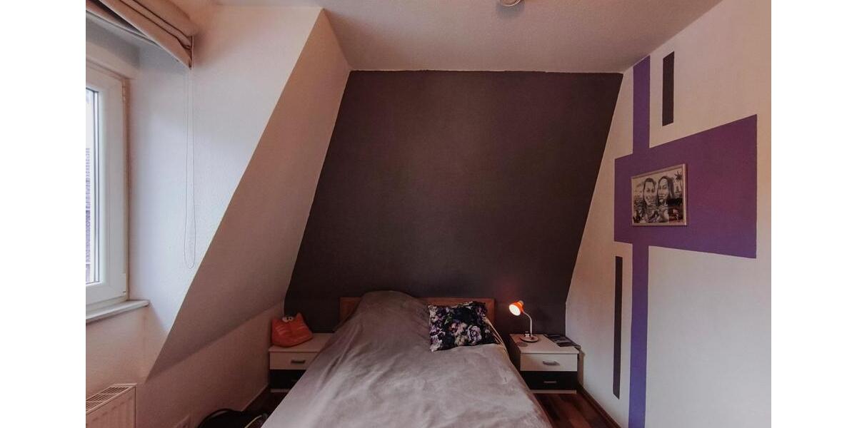 Dachgeschoßwohnung Delmenhorst - 3 Zimmer, 80 m&sup2;, 870&euro; | Angebot:24963121