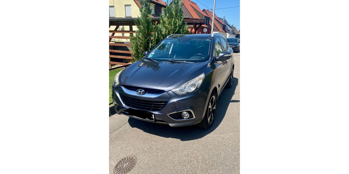 Hyundai ix35 132.000 km 7.300 &euro; Heilbronn 74078