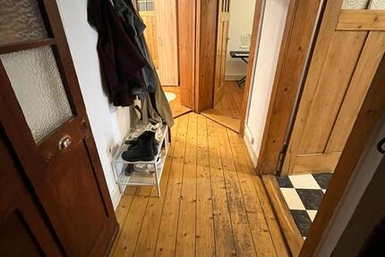 2-Zimmer-Hinterhauswohnung im urgetreuen Altbaustil 2 zimmer