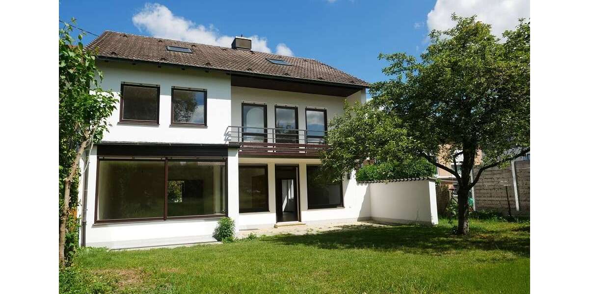 Einfamilienhaus Friedberg - 7 Zimmer, 206 m&sup2;, 2.250&euro; | Angebot:26692326