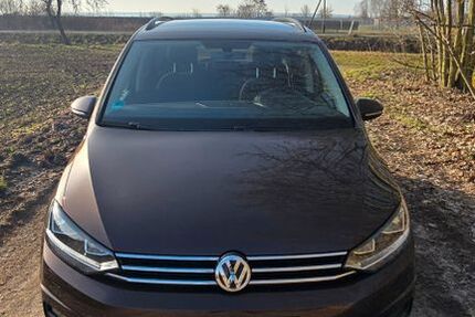 VW Touran 64.300 km 17.900 &euro; Helbra 06311
