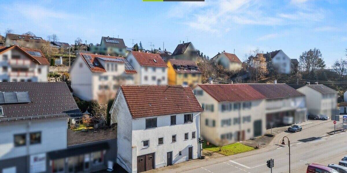 Doppelhaushälfte Gomadingen - 6 Zimmer, 127 m&sup2;, 80.000&euro; | Angebot:25693511