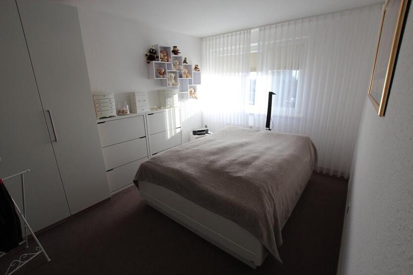 schöne 3 Zimmer Wohnung im Falkenhagener Feld