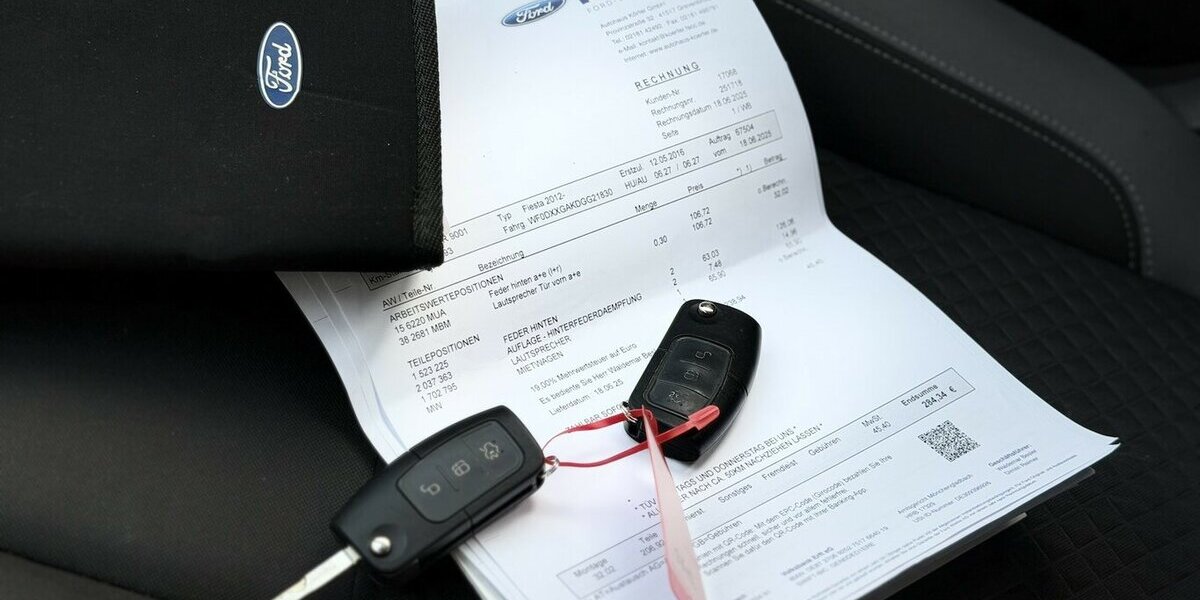 Ford Fiesta Celebration / Automatik / Klima 59.900 km 10.990 &euro; Mönchengladbach 41066