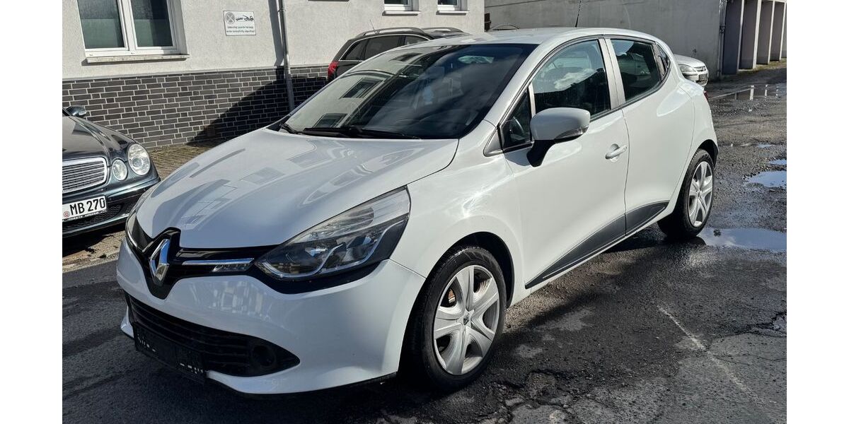 Renault Clio 148.000 km 5.300 &euro; Wilhelmshaven 26382