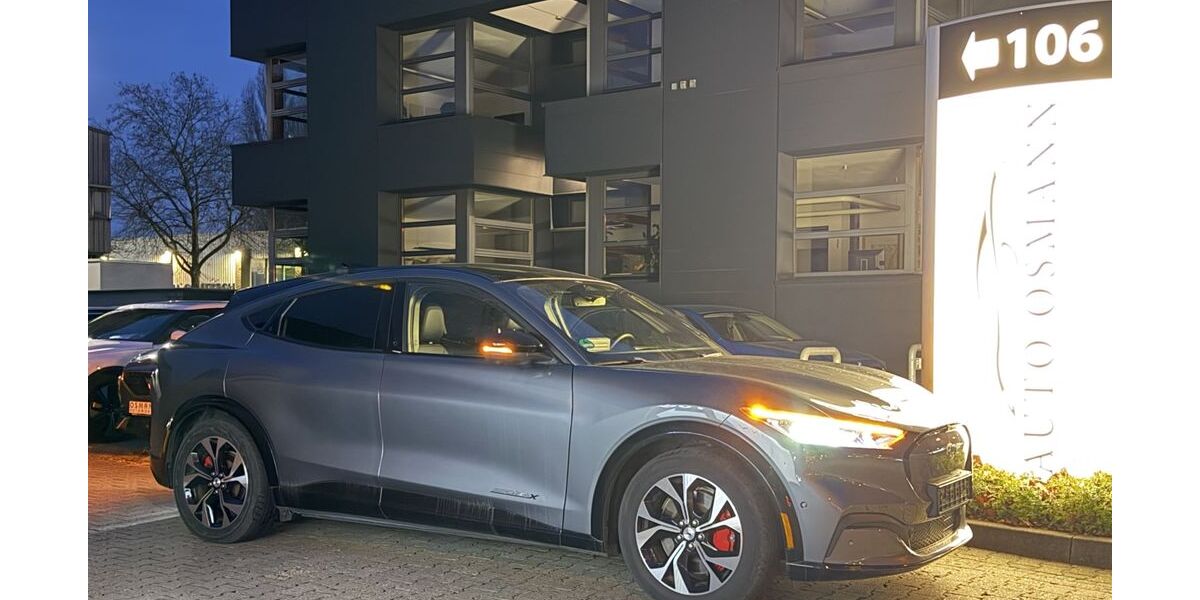 Ford Mustang 46.000 km 34.950 &euro; Krefeld 47805