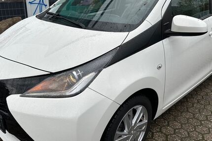 Toyota Aygo (X) 99.900 km 7.999 € Köln 51145