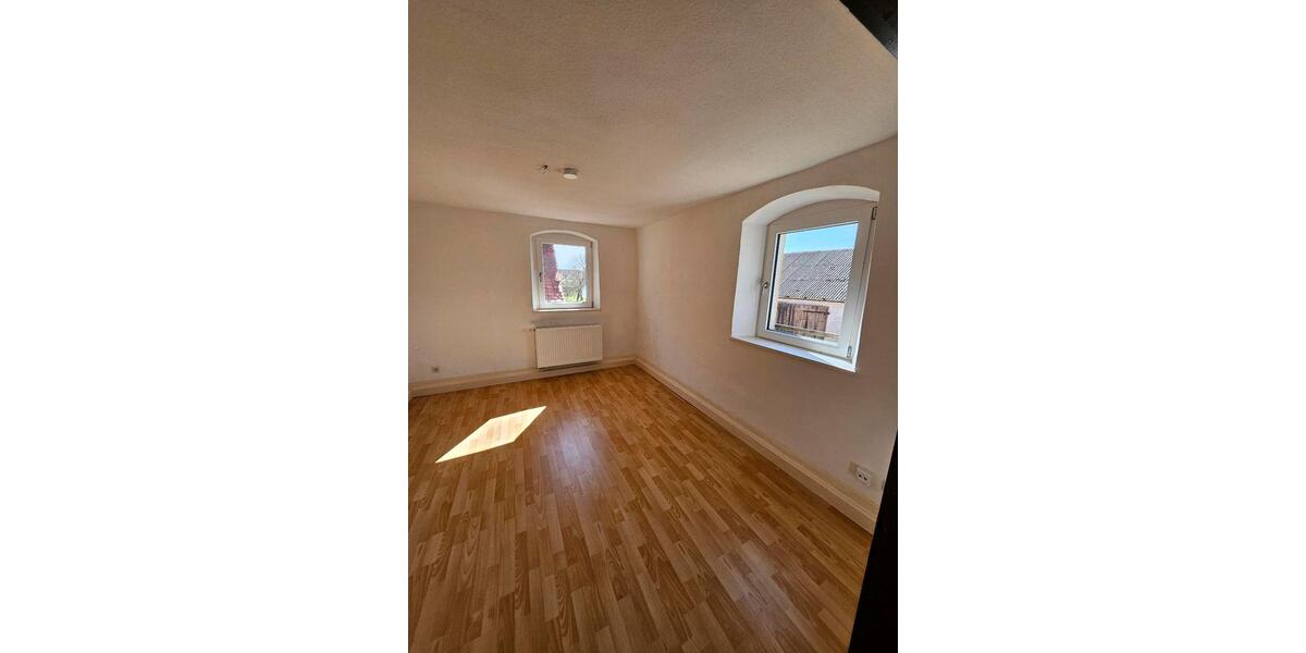 Einfamilienhaus Weißenburg in Bayern - 9 Zimmer, 200 m&sup2;, 312.000&euro; | Angebot:26059004