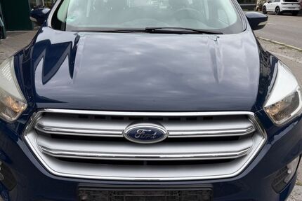 Ford Kuga 147.000 km 7.990 &euro; Meckenbeuren 88074
