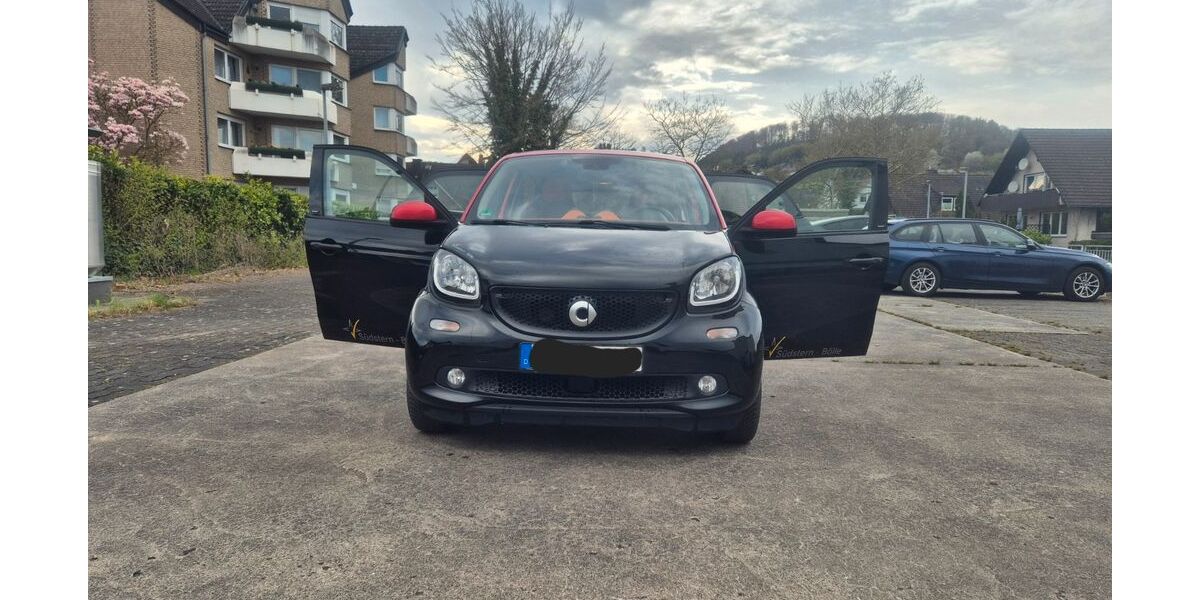 Smart ForFour 15.279 km 12.000 &euro; Beverungen 37688