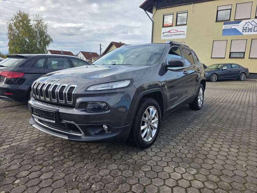 Jeep Cherokee 147.000 km 14.990 € Schmidmühlen 92287