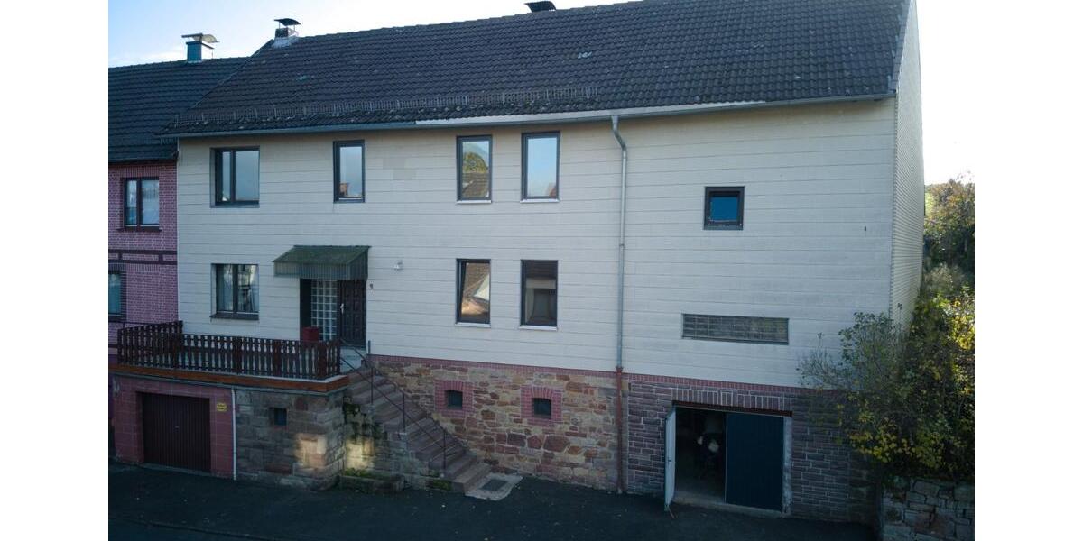 Einfamilienhaus Uslar - 9 Zimmer, 170 m&sup2;, 190.000&euro; | Angebot:25180053