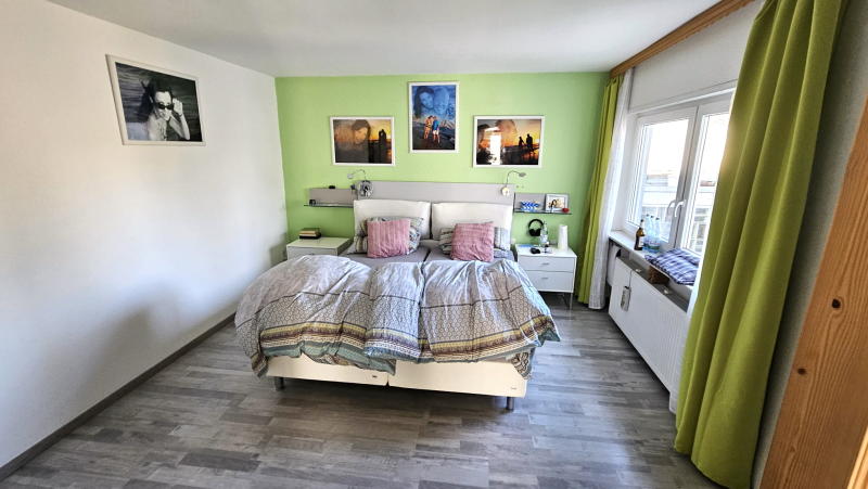 ObjNr:19463 - Vollsaniertes 3-Fam. Haus mit tollem Garten in ruhiger Lage in LU-Edigheim 13 zimmer