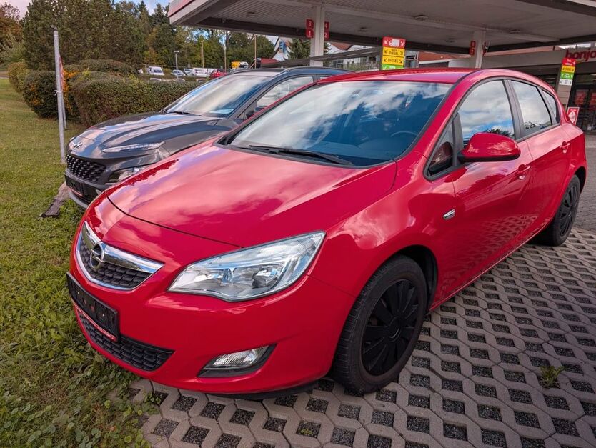 Opel Astra 102.604 km 6.999 € Roßwein 04741