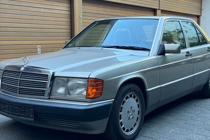 Mercedes-Benz 190 269.900 km 10.900 € Berlin 13187