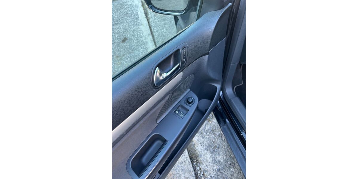 VW Golf 285.000 km 1.800 &euro; Solms 35606