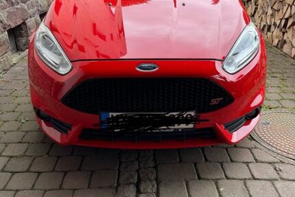 Ford Fiesta 120.000 km 8.200 &euro; Beverungen 37688
