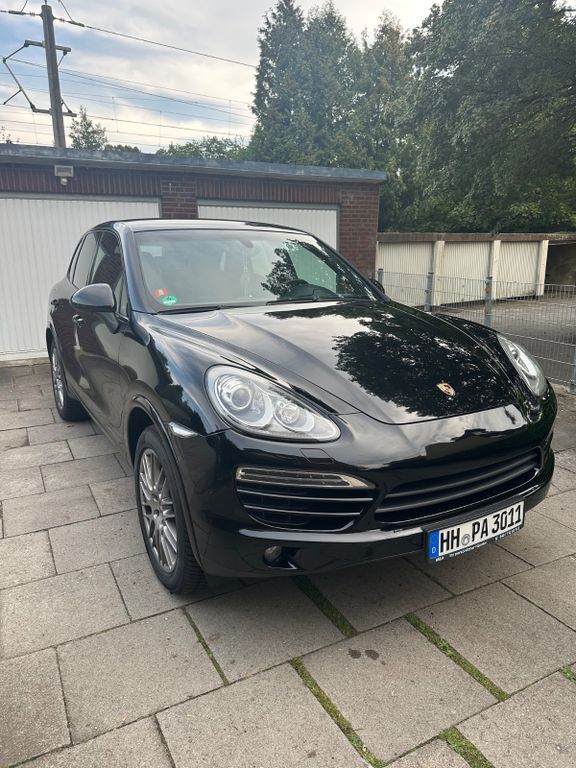 Porsche Cayenne 253.000 km 14.700 € Hamburg 22045