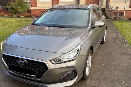 Hyundai i30 66.650 km 16.700 &euro; Hamburg 22307
