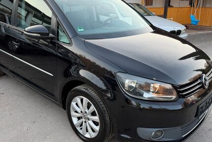 VW Touran 233.000 km 4.750 &euro; GELTENDORF 82269
