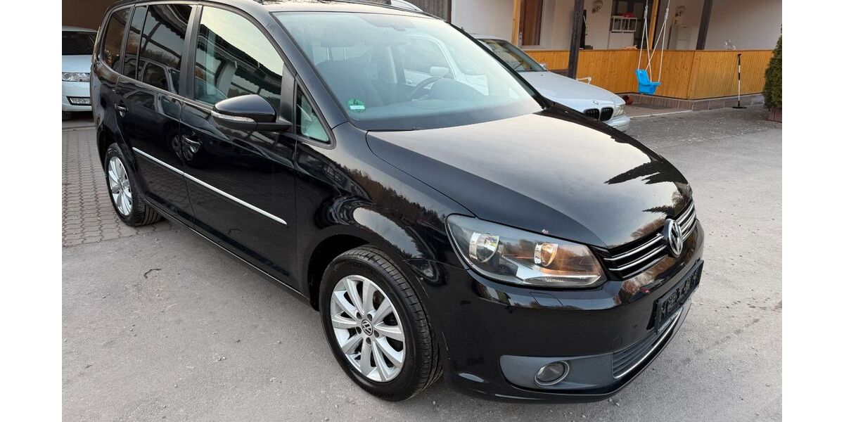 VW Touran 233.000 km 4.750 &euro; GELTENDORF 82269