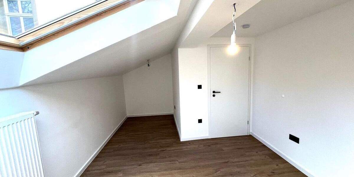 Zimmer Nußbaum - 3 Zimmer, 85 m&sup2;, 1.050&euro; | Angebot:25683775