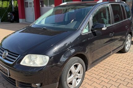VW Touran 131.000 km 2.950 &euro; Waltenhofen/Kempten 87448