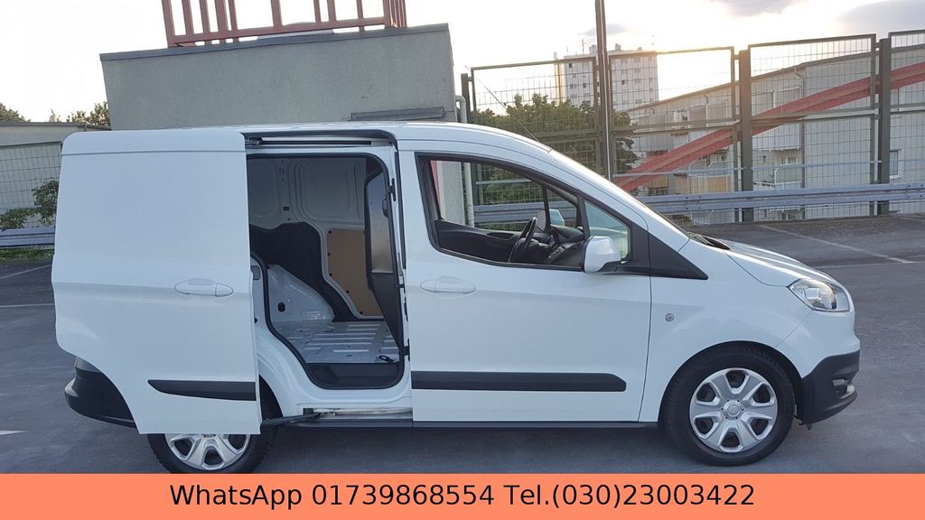 Ford Transit Courier 80.900 km 10.300 &euro; Berlin 13581