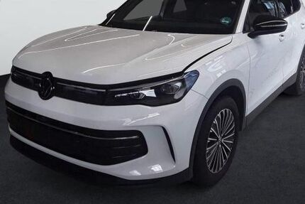 VW Tiguan 26.300 km 34.740 &euro; Roth 91154