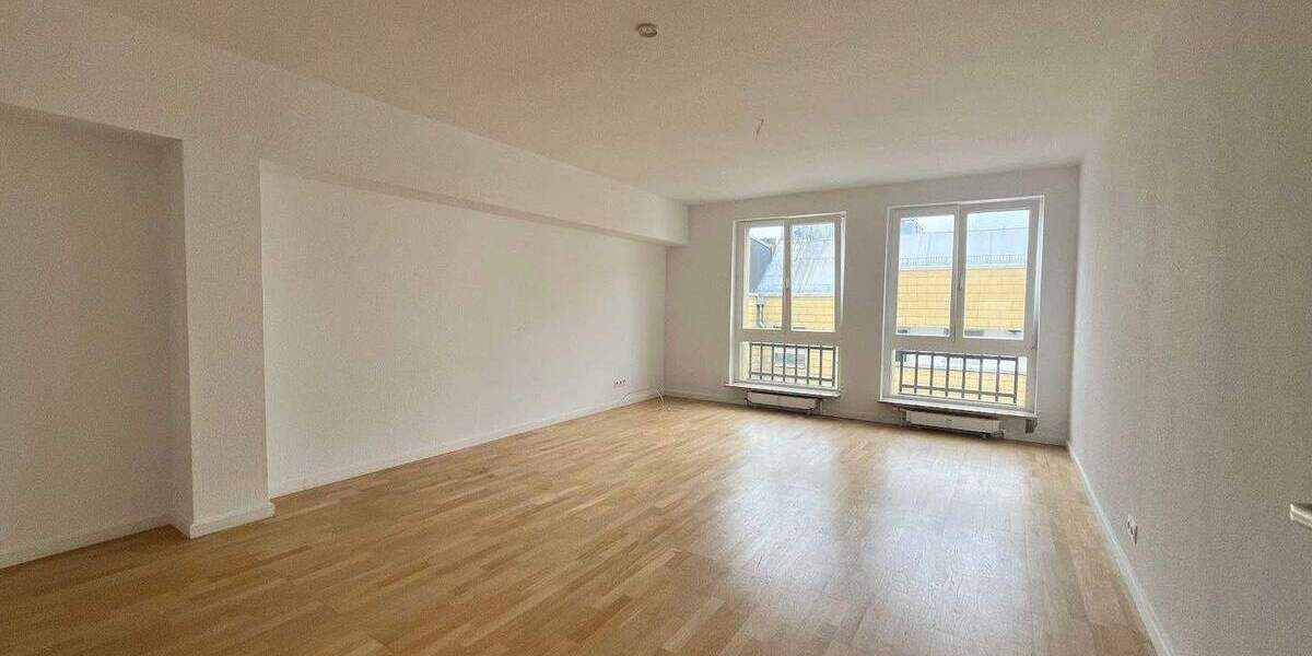 Etagenwohnung Wiesbaden Mitte - 2 Zimmer, 100 m&sup2;, 1.200&euro; | Angebot:25778336