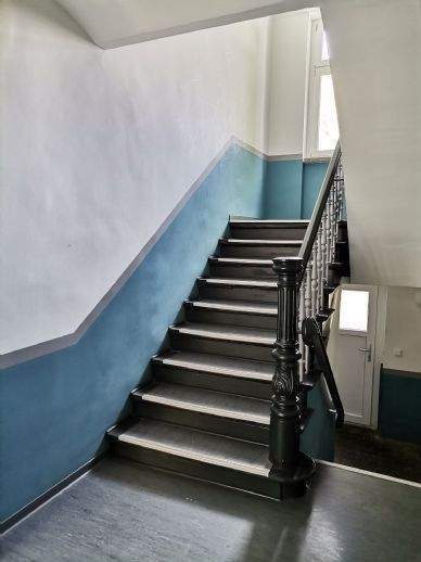 Gemütliche Dachgeschoss-Wohnung mit Kaminanschluss und begehbarem Kleiderschrank! 3 zimmer