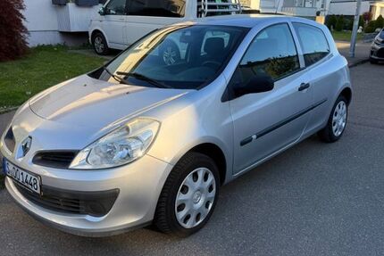 Renault Clio 69.000 km 2.599 &euro; Kornwestheim 70806
