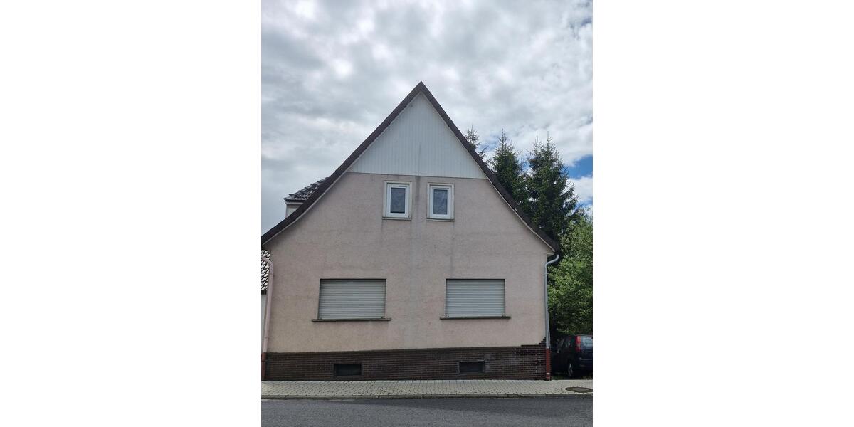 Einfamilienhaus Schwalmtal - 6 Zimmer, 125 m&sup2;, 90.000&euro; | Angebot:26710391