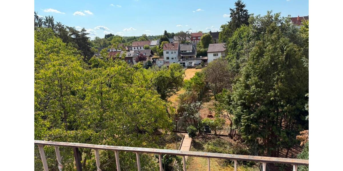 Doppelhaushälfte Saarbrücken West - 7 Zimmer, 188 m&sup2;, 250.000&euro; | Angebot:27168904
