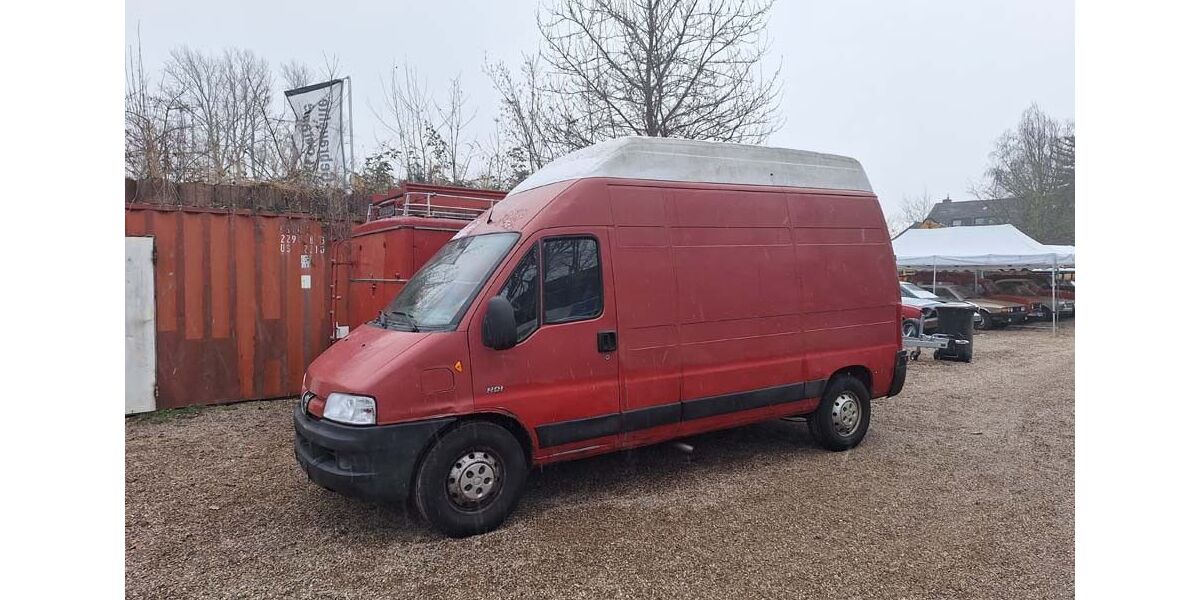 Peugeot Boxer 182.000 km 1.690 &euro; Köln Porz 51147