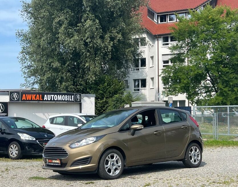 Ford Fiesta 140.000 km 4.900 € Spaichingen 78549