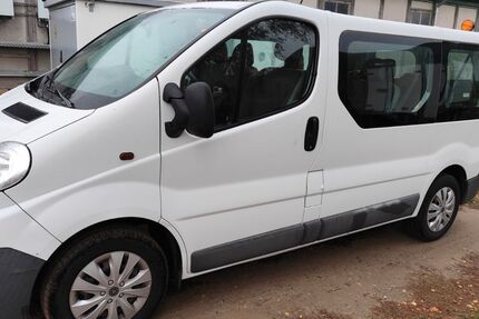 Opel Vivaro 148.800 km 8.900 € Berlin 12683