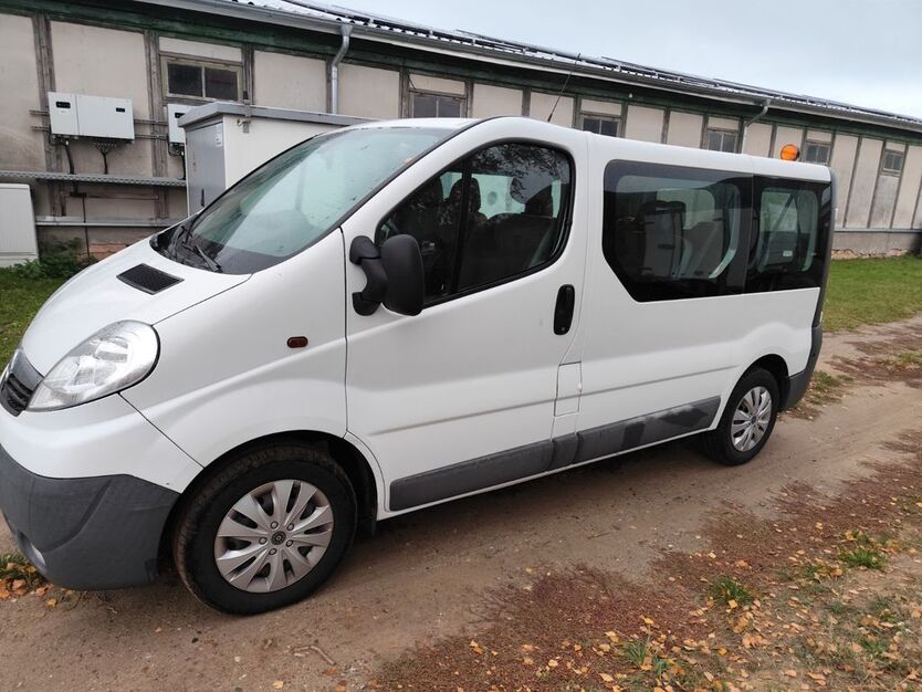 Opel Vivaro 148.800 km 8.900 € Berlin 12683