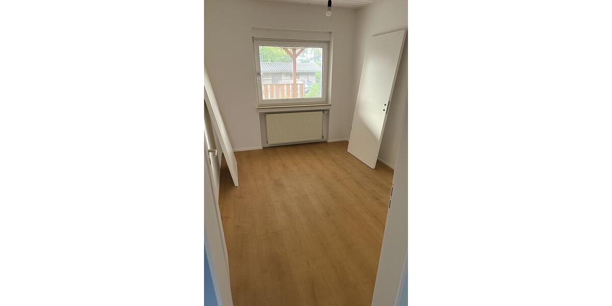 Kernsaniertes Einfamilienhaus 180m2 Rodewald Haus mieten 6 zimmer