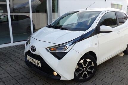 Toyota Aygo (X) 48.700 km 13.990 &euro; Bad Gögging 93333