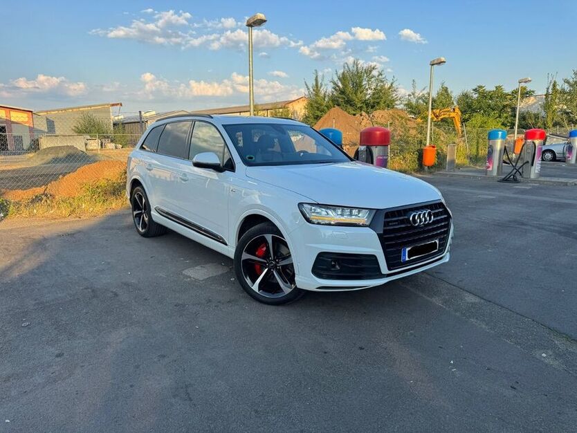Q7