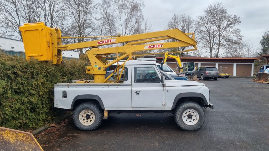 Land Rover Defender 161.000 km 19.635 &euro; Goldbach 63773