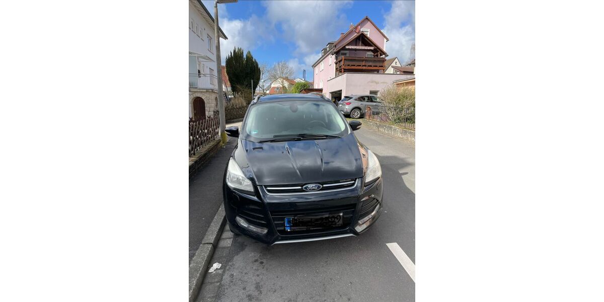 Ford Kuga 108.344 km 9.000 &euro; Gerbrunn 97218