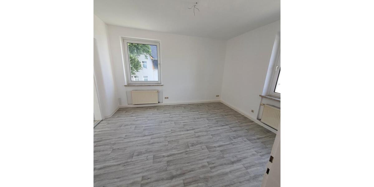 Etagenwohnung Seehausen (Altmark) - 3 Zimmer, 70 m&sup2;, 400&euro; | Angebot:24793602