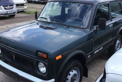 Lada Niva 65.000 km 990 &euro; Leipzig 04179