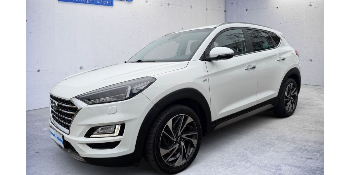 Hyundai TUCSON 104.412 km 22.890 &euro; Offenburg- Industriegebiet Elgersweier-Nord 77656