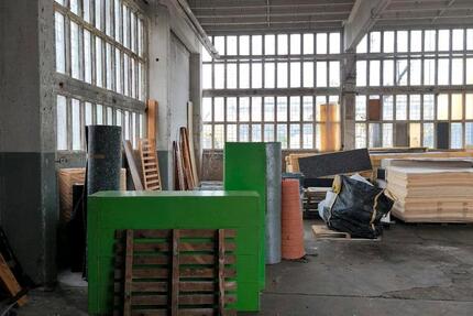 Halle Lager Werkstatt 18 x 42 m, 6 m Höhe vermieten zimmer