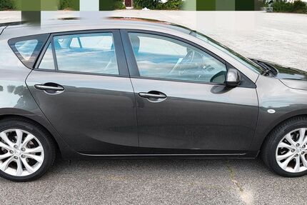 Mazda 3 137.000 km 6.600 &euro; Hamburg 22045