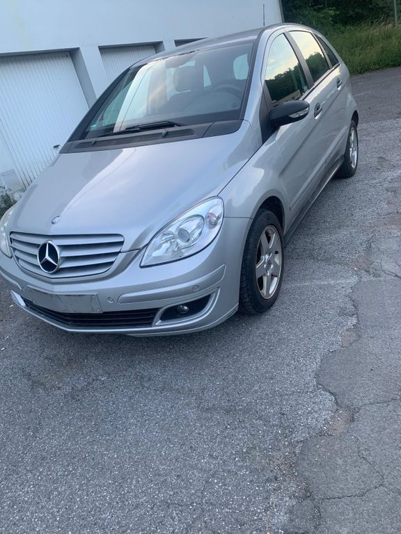 B 200